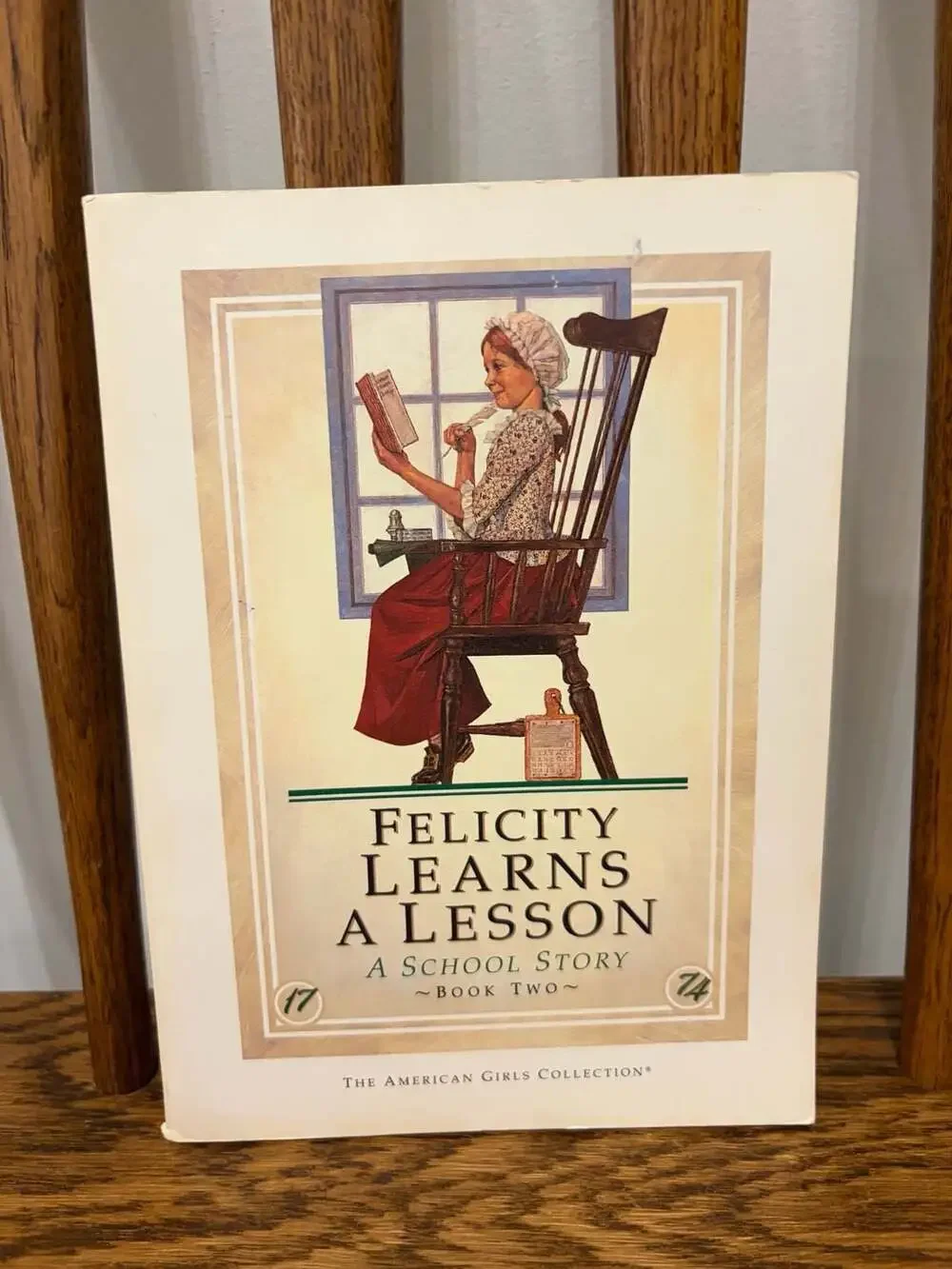 Felicity Learns a Lesson: A School Story (The American Girls Collection, Book 2)